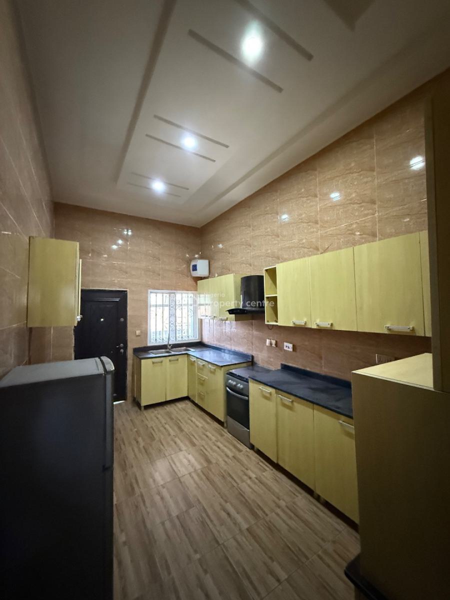 Fully Furnished 3 Bedroom Terrace Duplex Self Compound, Asokoro District Tarred Roads and Maximum Security, Asokoro District, Abuja, Terraced Duplex for Rent