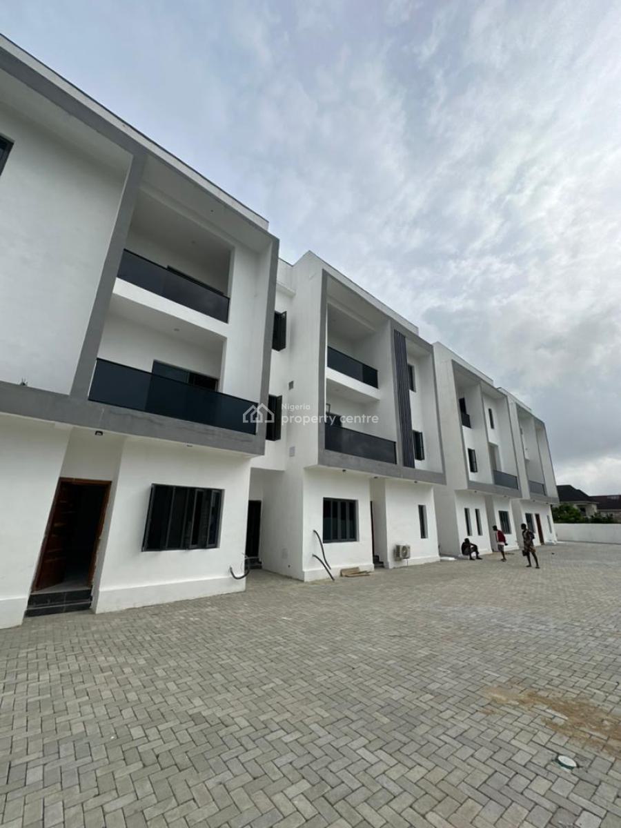 Well Detailed Brand New Luxury, Abraham Adesanya Area, Lekki Phase 2, Lekki, Lagos, Flat / Apartment for Sale