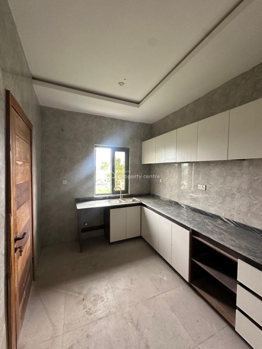 Well Detailed Brand New Luxury, Abraham Adesanya Area, Lekki Phase 2, Lekki, Lagos, Flat / Apartment for Sale