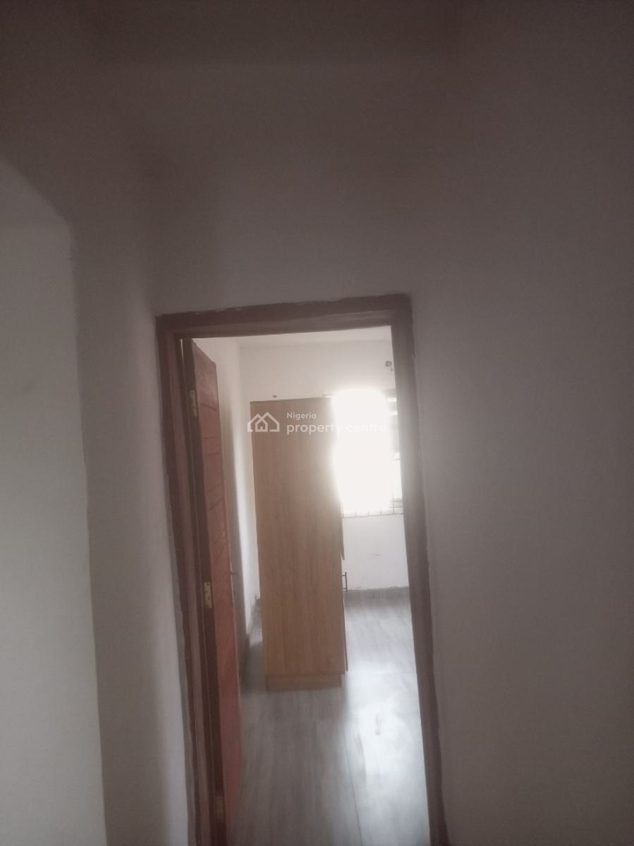 Luxury Newly Built 2 Toilets, Off Kudirat Way, Canoe Axis, Oke Afa, Isolo, Lagos, Flat / Apartment for Rent
