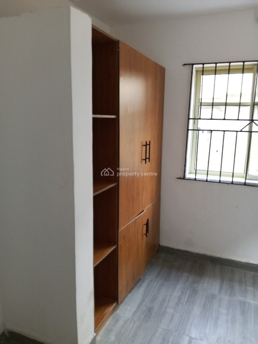 Luxury Newly Built 2 Bedrooms, Upstairs, Off Kudirat Way, Canoe Axis, Oke Afa, Isolo, Lagos, Flat / Apartment for Rent