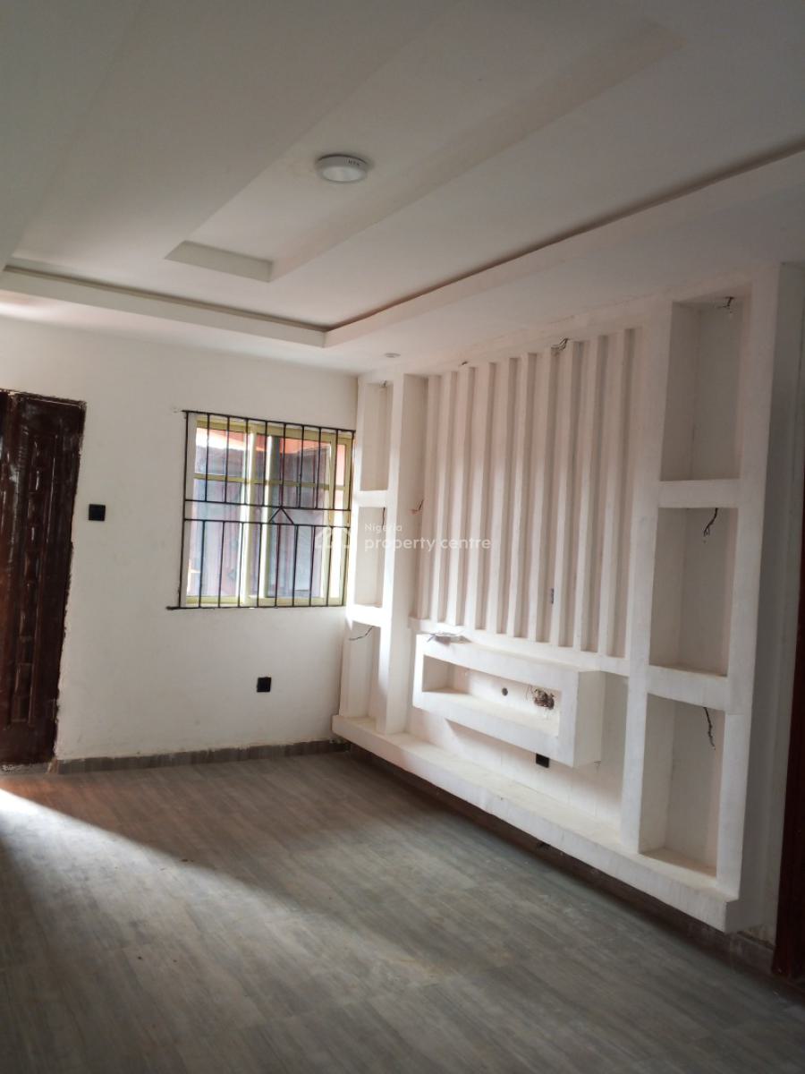 Luxury Newly Built 2 Bedrooms, Upstairs, Off Kudirat Way, Canoe Axis, Oke Afa, Isolo, Lagos, Flat / Apartment for Rent