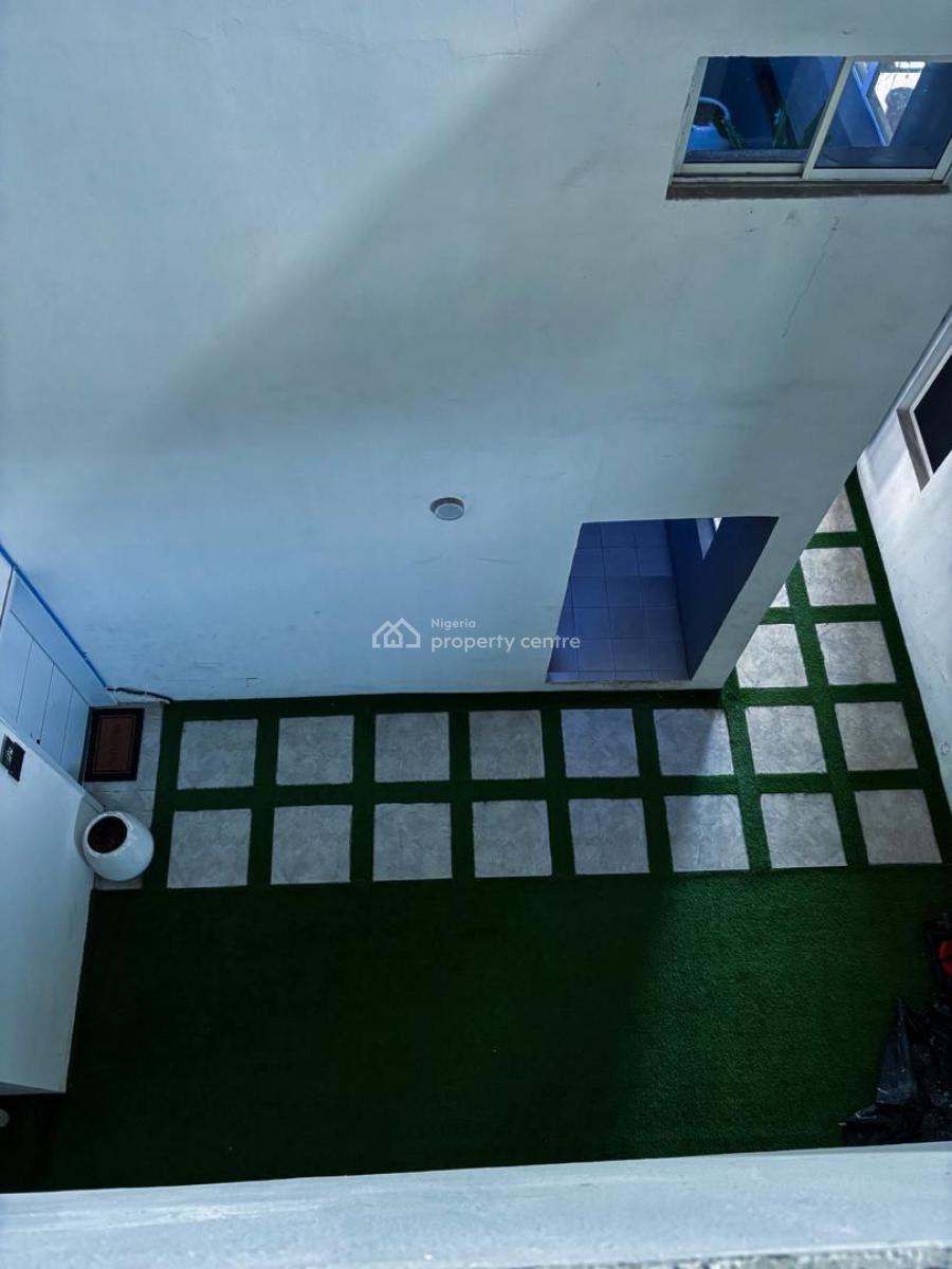 Luxury Furnished Ensuit 1 Bedroom Apt.upstairs with Pool/ Gym/ More, Off Admiralty Road, Lekki Phase 1, Lekki, Lagos, Mini Flat (room and Parlour) for Rent