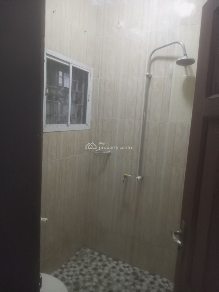 Sharp 2 Bedroom, Bucknor Estate, Isolo, Lagos, Flat / Apartment for Rent