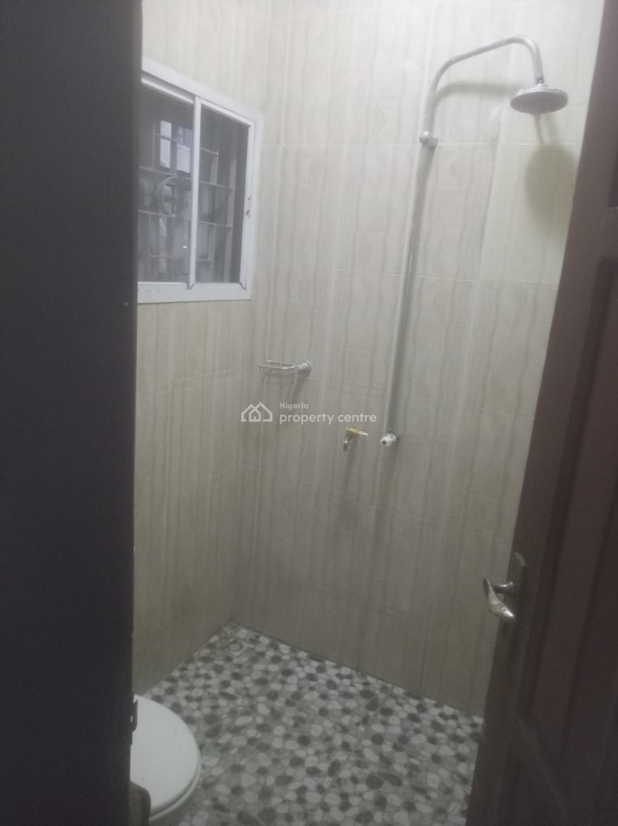 Sharp 2 Bedroom, Bucknor Estate, Isolo, Lagos, Flat / Apartment for Rent