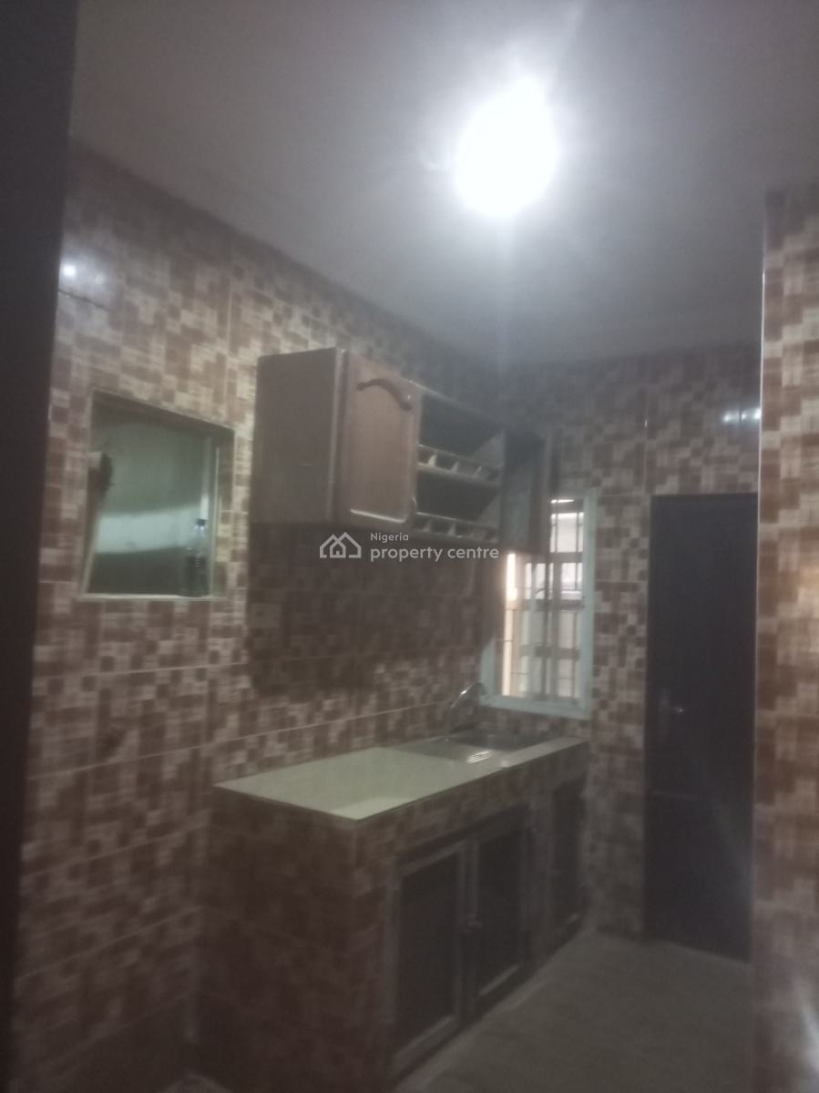 Sharp 2 Bedroom, Bucknor Estate, Isolo, Lagos, Flat / Apartment for Rent