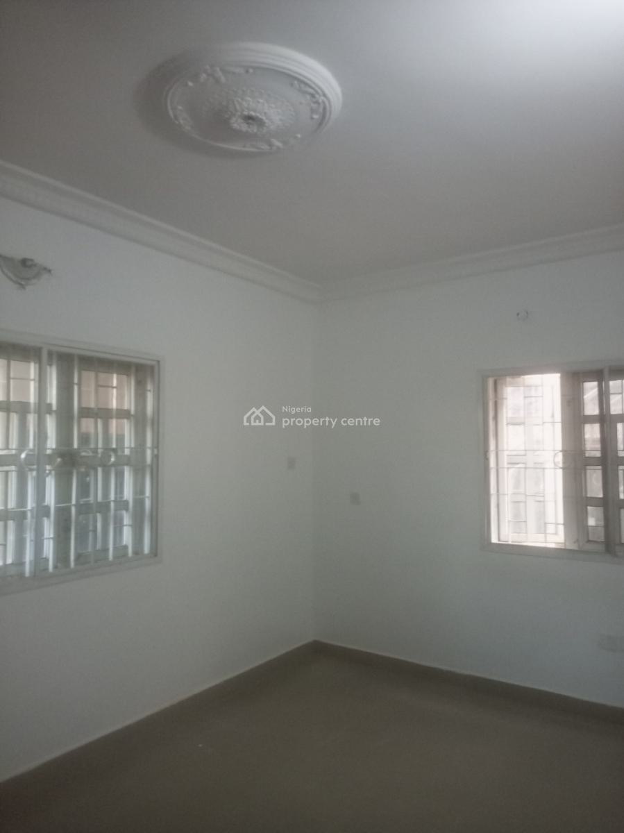 Sharp 2 Bedroom, Bucknor Estate, Isolo, Lagos, Flat / Apartment for Rent