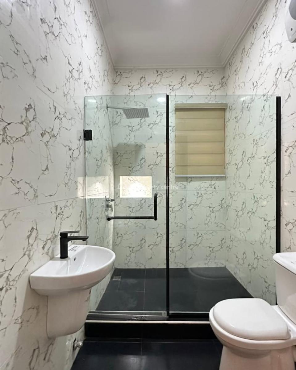 One Bedroom Flat, Lekki Phase 1, Lekki, Lagos, Flat / Apartment for Rent