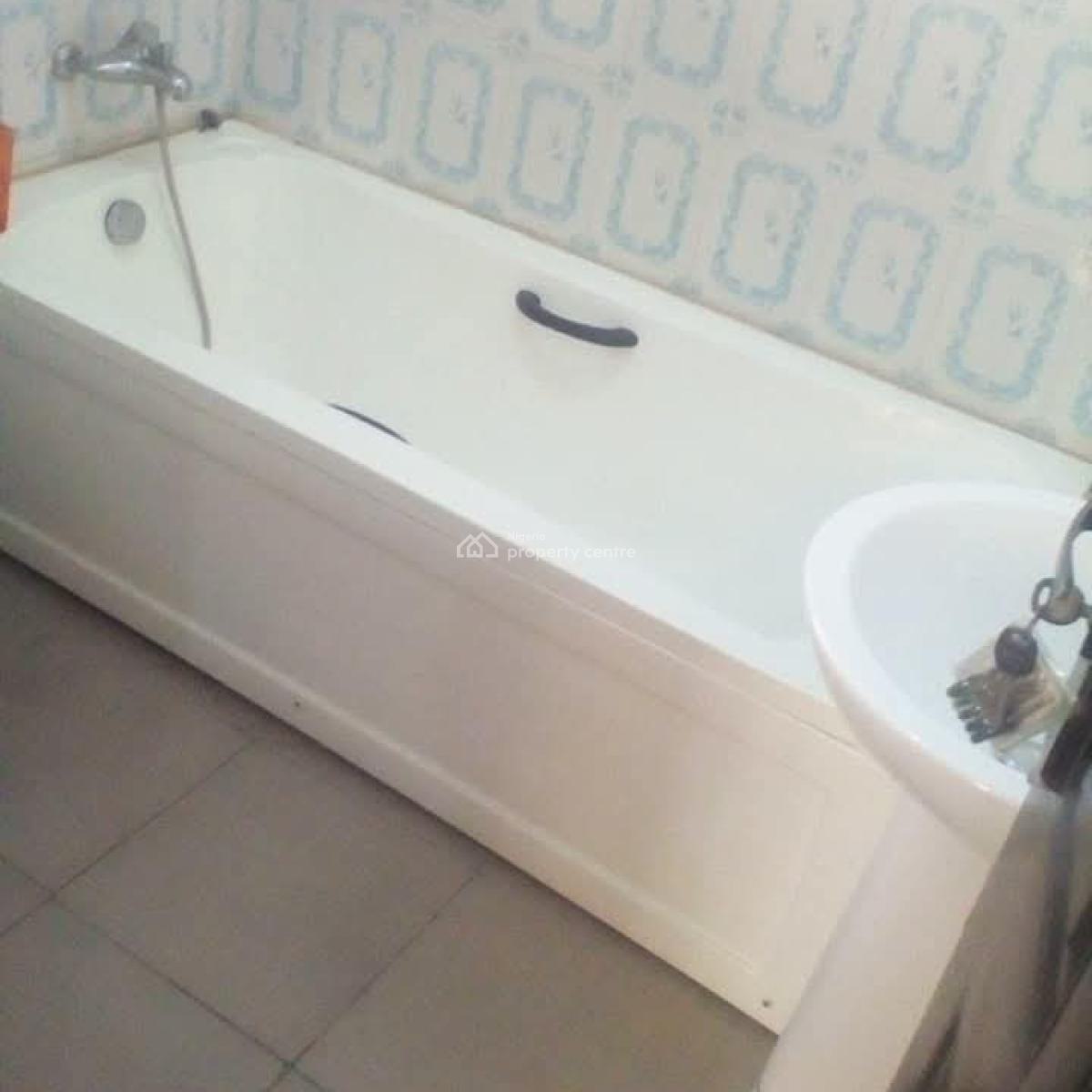 Selfcontain Room, Upstairs. Video Available Upon Request., 2nd Avenue, Gwarinpa, Abuja, Self Contain (single Rooms) for Rent