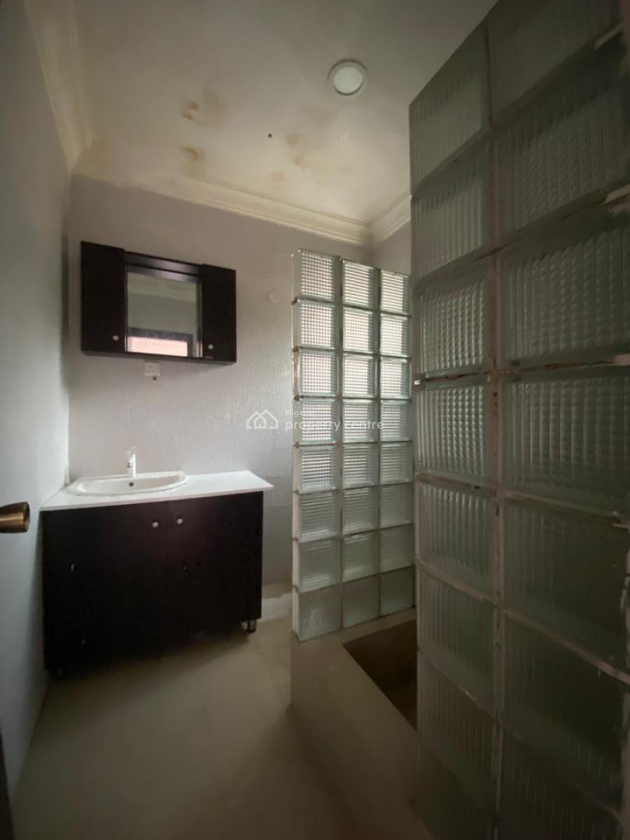 Very Nice Spacious, Majek Area, Sangotedo, Ajah, Lagos, Flat / Apartment for Rent