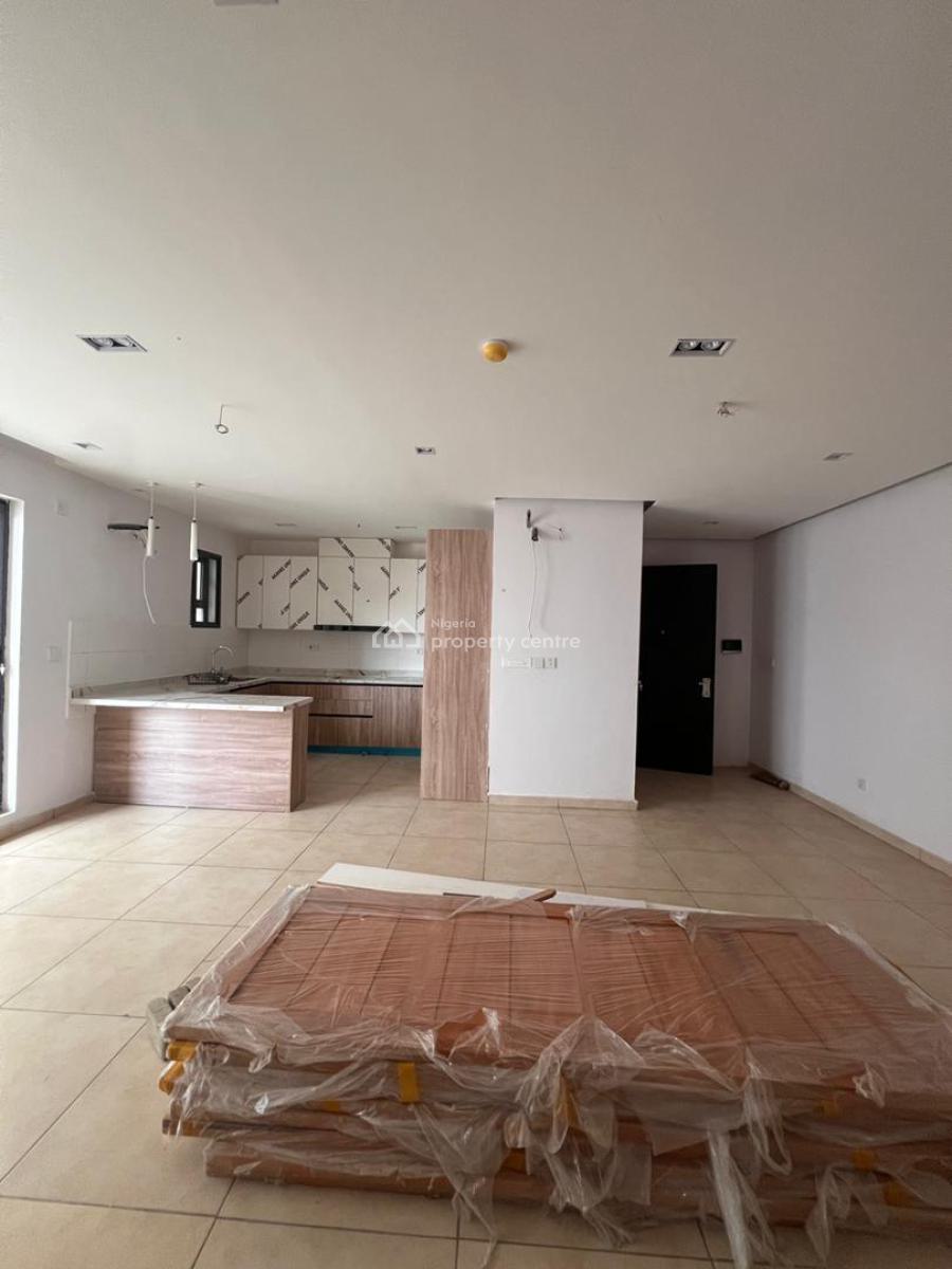 Stunning 2 Bedroom Apartment with Swimming Pool and Elevators, Ideal for Personal Residence and Shortlet Investment, Lekki Phase 1, Lekki, Lagos, Flat / Apartment for Sale