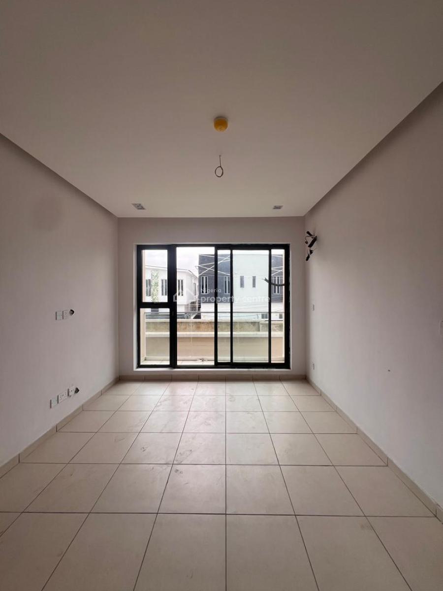 Stunning 2 Bedroom Apartment with Swimming Pool and Elevators, Ideal for Personal Residence and Shortlet Investment, Lekki Phase 1, Lekki, Lagos, Flat / Apartment for Sale