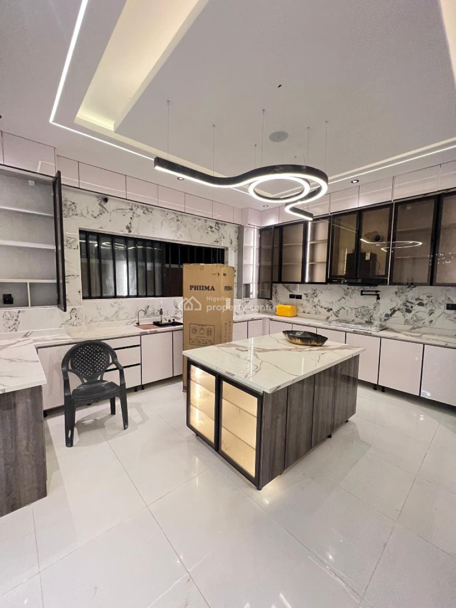 Contemporary Smart 5 Bedroom Home with Rooftop Terrace, Cinema & Pool, Lekki Phase 1, Lekki, Lagos, House for Sale