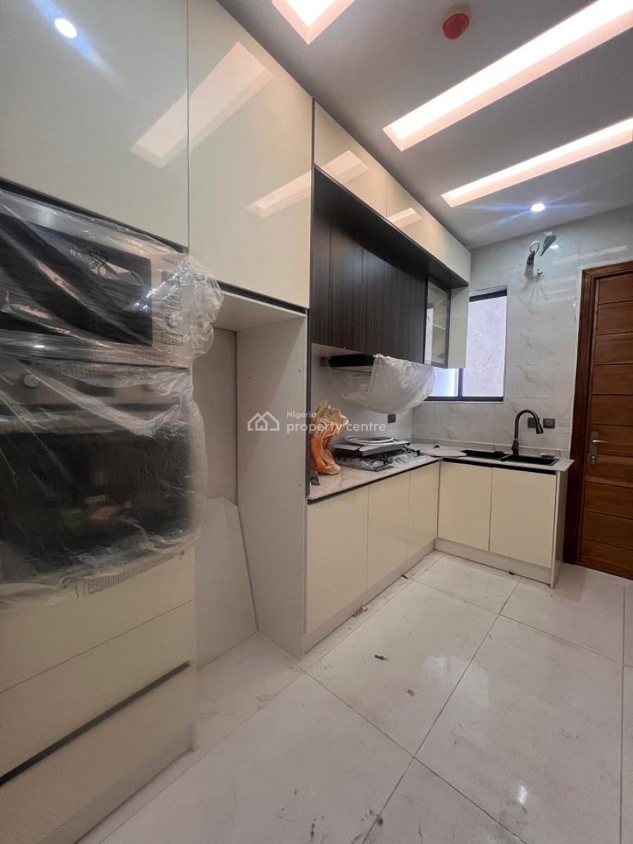 Contemporary 2 Bedroom Apartment with Swimming Pool and Elevators, Suitable for Personal Residence & Shortlet Investment, Ikate, Lekki, Lagos, Flat / Apartment for Sale