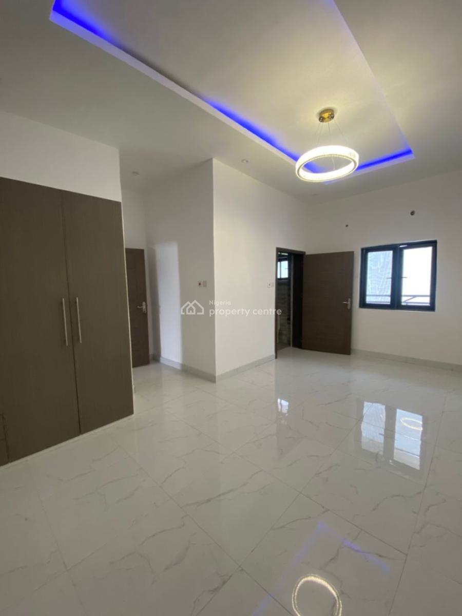 Executive Luxury Brand New with Amazing Amenities, Behind Shoprite, Sangotedo, Ajah, Lagos, Flat / Apartment for Sale