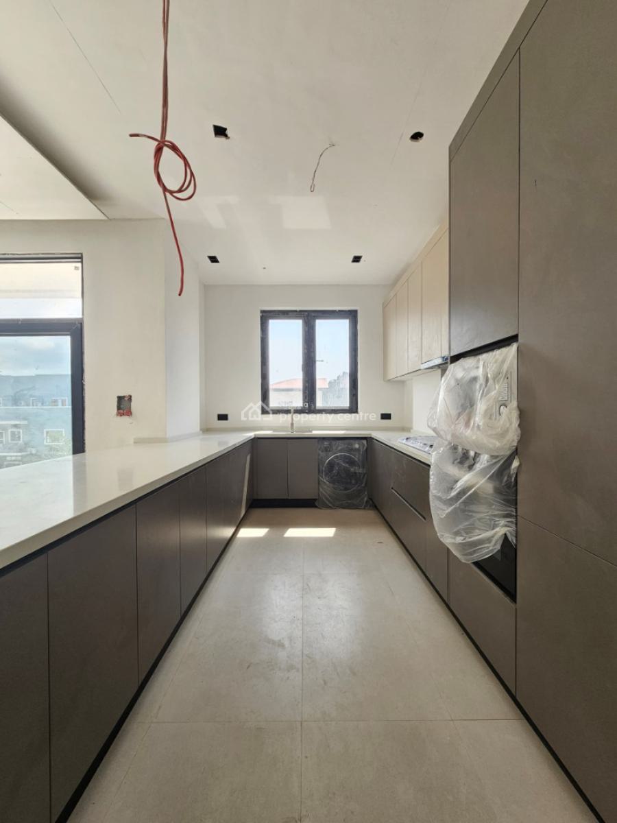 Luxury 3 Bedroom Apartment, Lekki Phase 1, Lekki, Lagos, Flat / Apartment for Sale