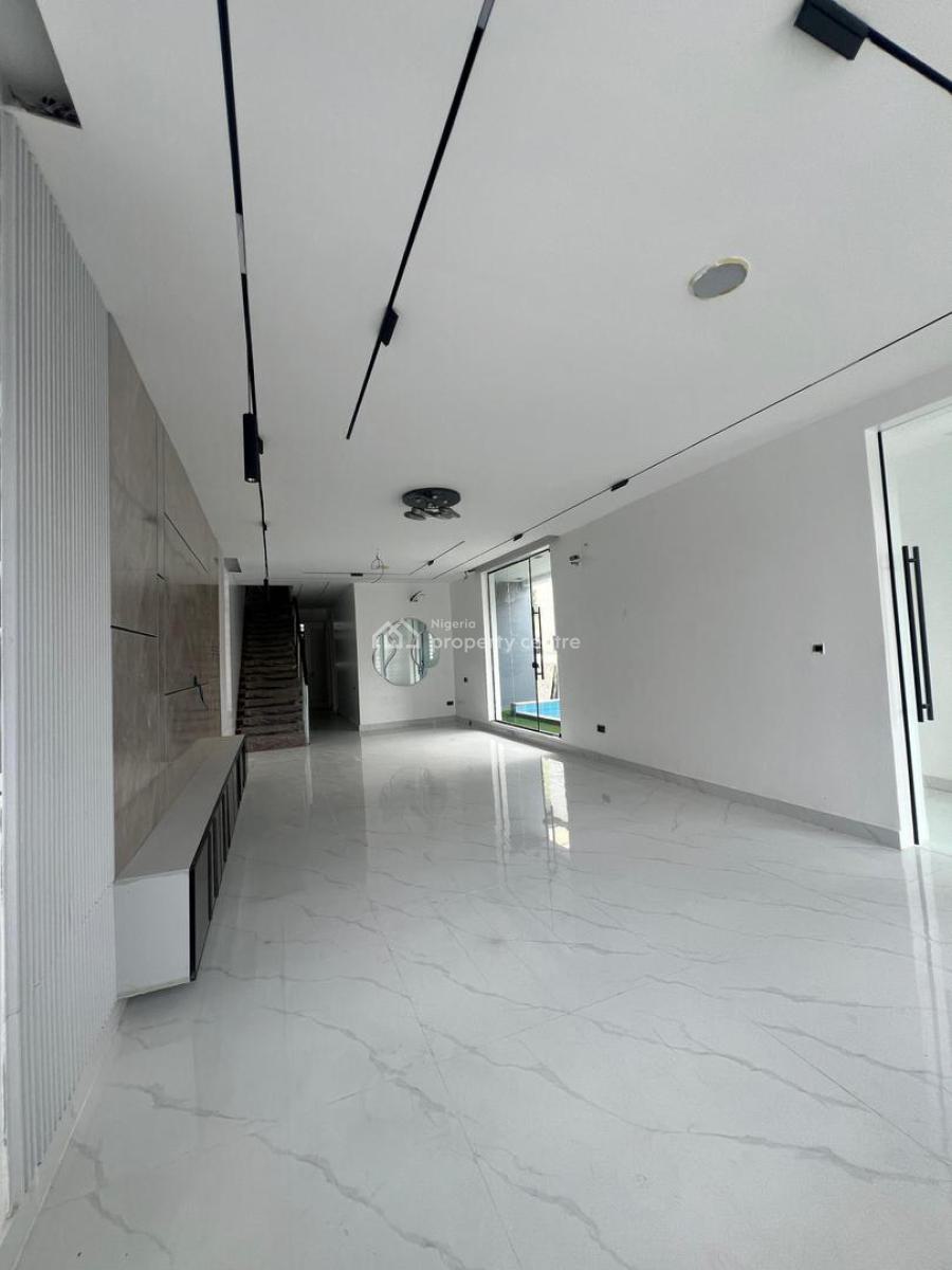 Spacious and Modern 5-bedroom Detached Duplex, Within a Gated Duplex on 2 Floors and Spacious En-suite Rooms, Lekki Phase 1, Lekki, Lagos, Detached Duplex for Sale