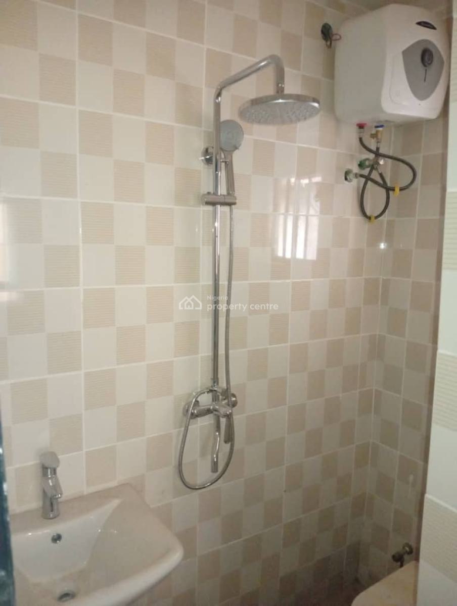 2 Bedrooms Flat, Clark Adamson Street, Mabushi, Abuja, Flat / Apartment for Rent