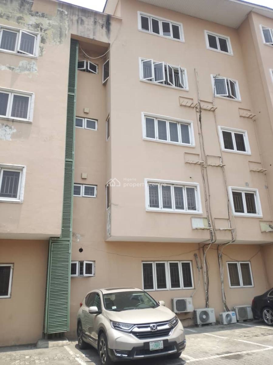 a Lovely & Spacious 3 Bedroom Flat with a Room Bq, Off Chief Yesufu Abiodun Street, Oniru, Victoria Island (vi), Lagos, Flat / Apartment for Rent
