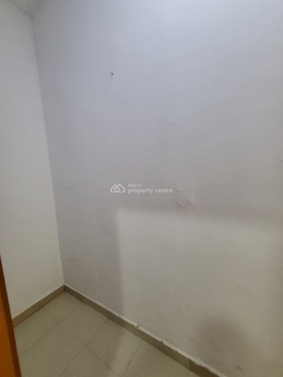 Spacious Well Built 3bedroom Apartment in a Secure Estate, Ikota, Lekki, Lagos, Flat / Apartment for Rent