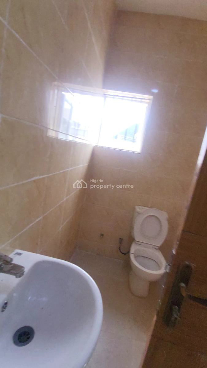 Spacious Well Built 3bedroom Apartment in a Secure Estate, Ikota, Lekki, Lagos, Flat / Apartment for Rent