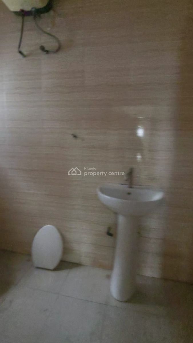 Spacious Well Built 3bedroom Apartment in a Secure Estate, Ikota, Lekki, Lagos, Flat / Apartment for Rent