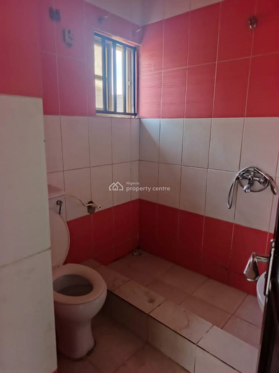3 Bedroom Flat Apartment, Gra Phase 1, Magodo, Lagos, Flat / Apartment for Rent