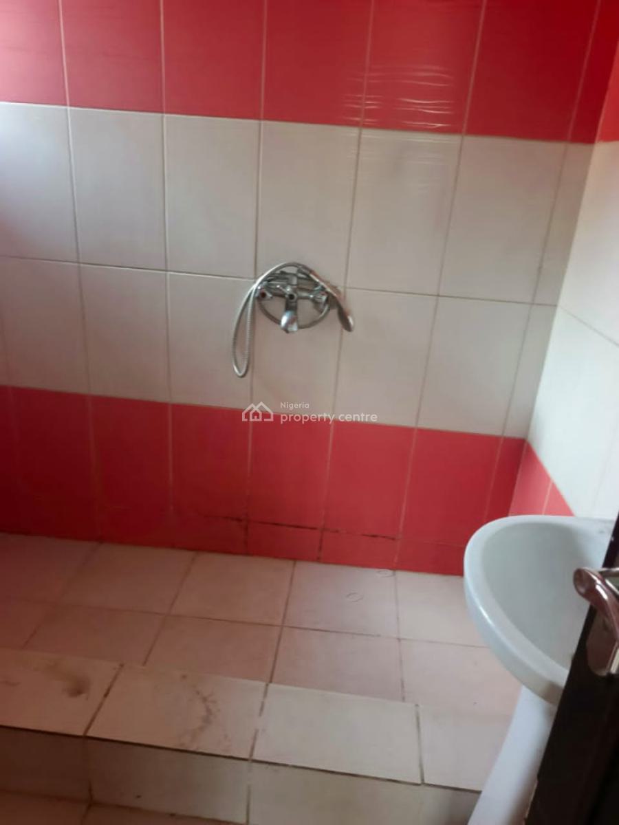 3 Bedroom Flat Apartment, Gra Phase 1, Magodo, Lagos, Flat / Apartment for Rent