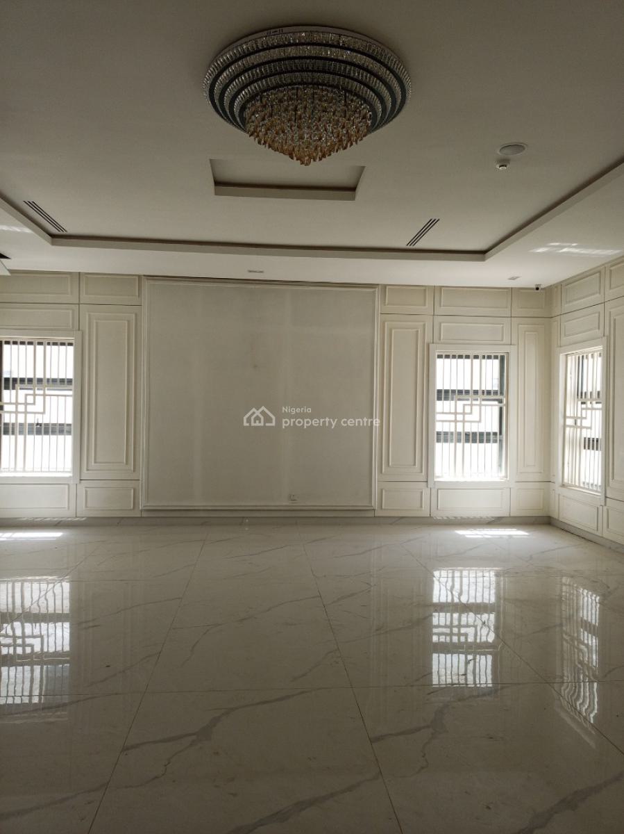 10 Bedrooms Massionate.   New Arrival, Massionate.   Tastefully Finish, By Maitama Main, Maitama District, Abuja, House for Sale