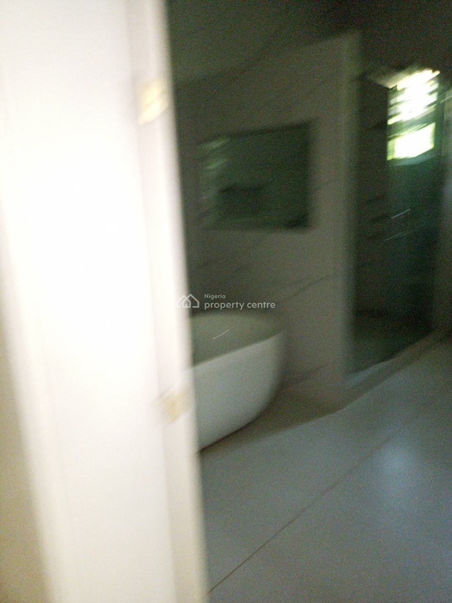 10 Bedrooms Massionate.   New Arrival, Massionate.   Tastefully Finish, By Maitama Main, Maitama District, Abuja, House for Sale