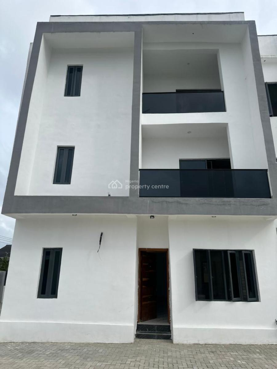 Well Detailed Luxury Brand New Signature, Abraham Adesanya Area, Lekki Phase 2, Lekki, Lagos, Flat / Apartment for Sale