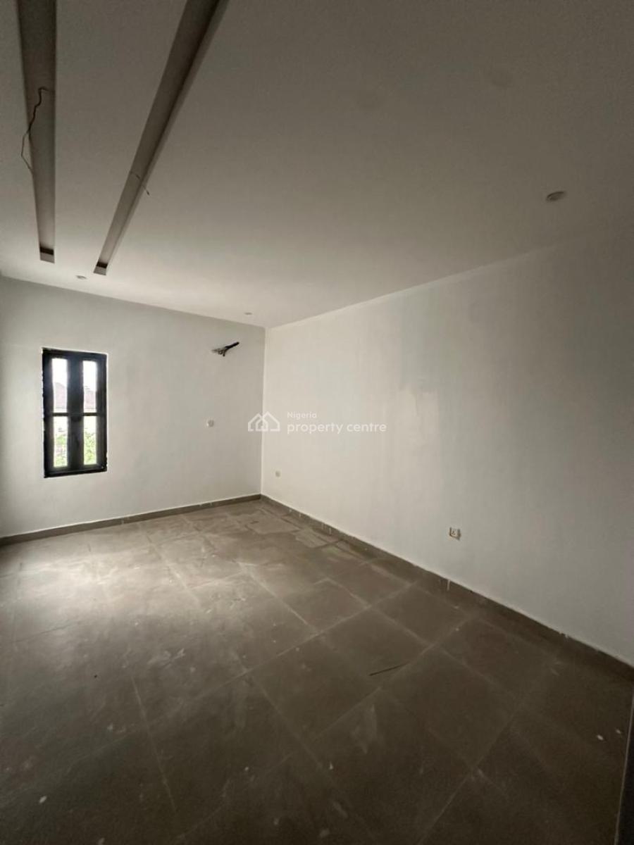 Well Detailed Luxury Brand New Signature, Abraham Adesanya Area, Lekki Phase 2, Lekki, Lagos, Flat / Apartment for Sale