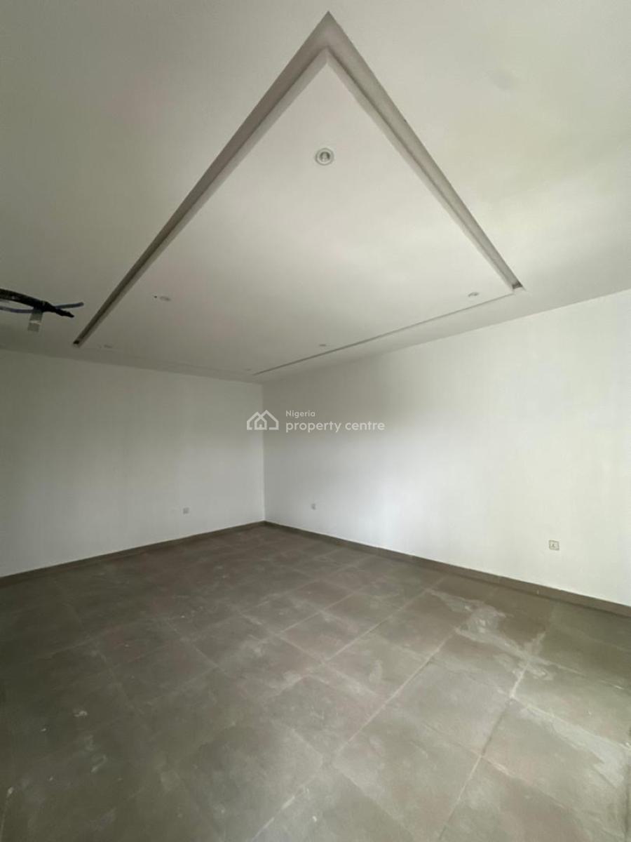 Well Detailed Luxury Brand New Signature, Abraham Adesanya Area, Lekki Phase 2, Lekki, Lagos, Flat / Apartment for Sale