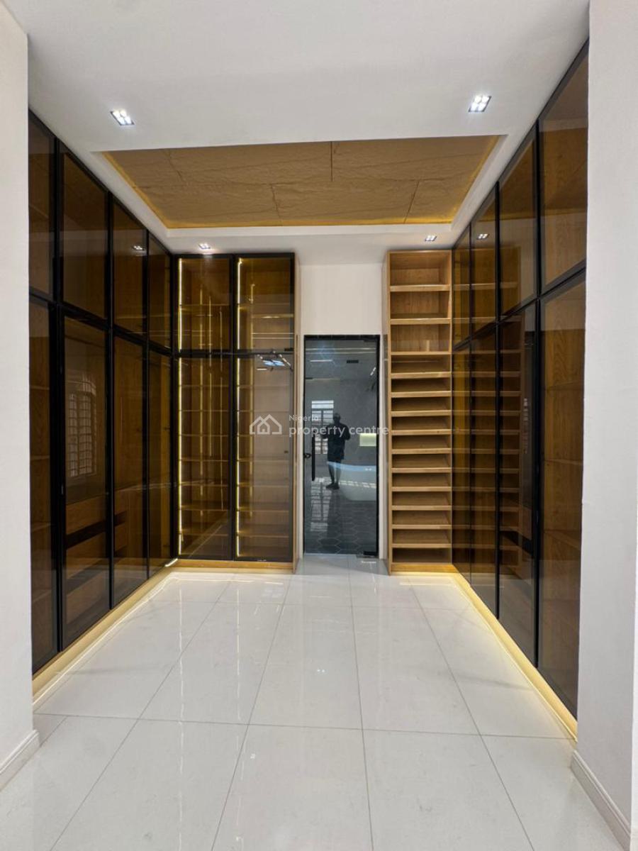 Gorgeous 5 Bedroom Duplex with a Pool,bq and Cinema, Lekki Phase 1, Lekki, Lagos, House for Sale