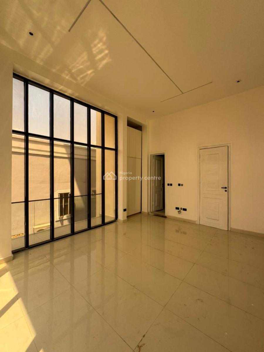 Luxurious 2 Bedroom Apartment with a Pool and Elevator, Lekki Phase 1, Lekki, Lagos, Flat / Apartment for Sale