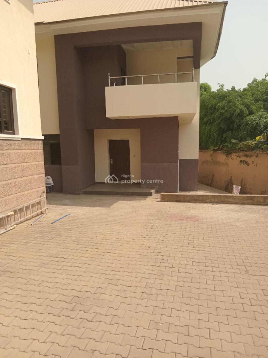 a Well-built Spacious 4-bedroom Semi-detached Duplex, Maitama District, Abuja, Semi-detached Duplex for Rent