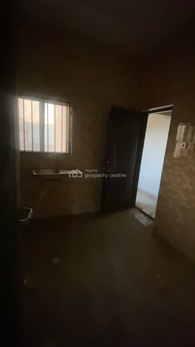 Neatly Renovated 2 Bedroom Flat  Katampe Main, Katampe Main, Katampe (main), Katampe, Abuja, Flat / Apartment for Rent