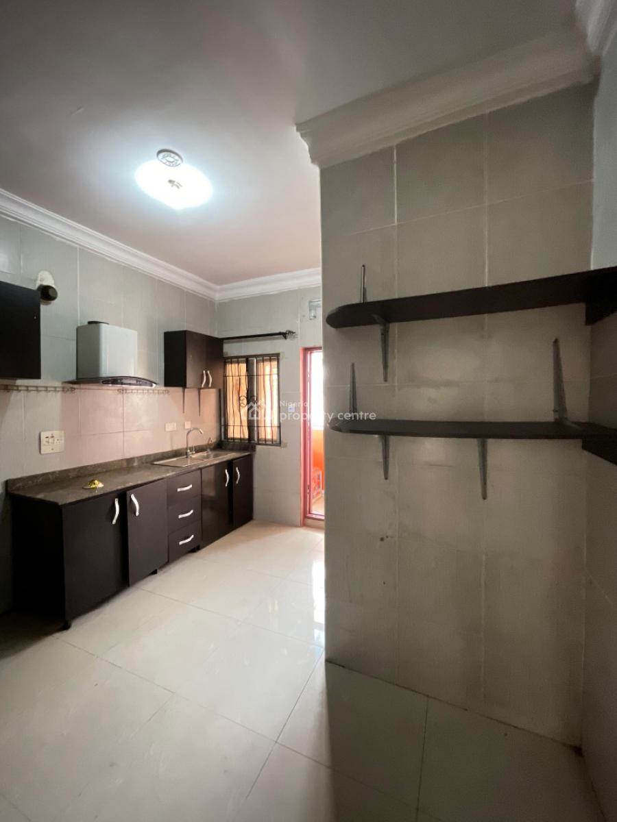 4 Bedroom Bungalow with 4000 Liters Gp Tank and Solar Panels, South Point Estate Orchid, Ikota, Lekki, Lagos, Detached Bungalow for Rent