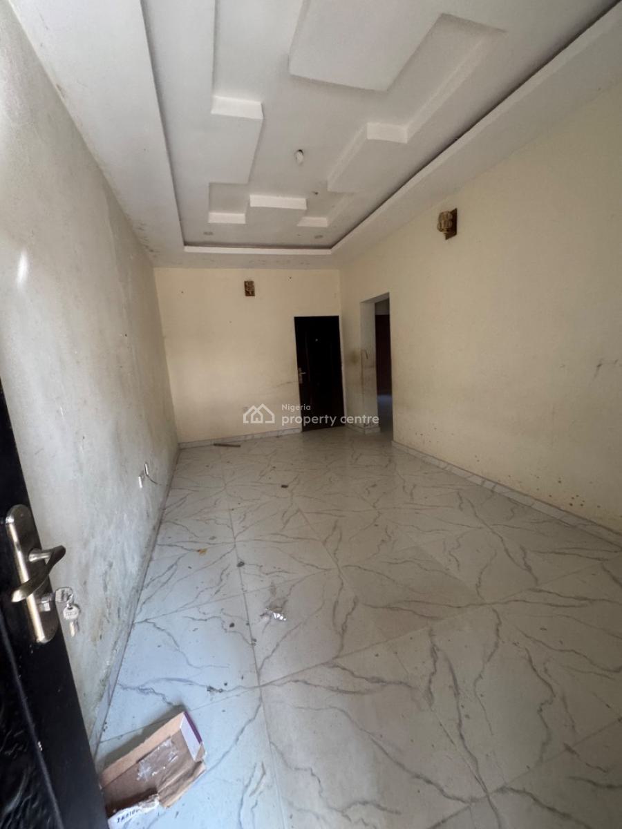 7 Unit of 2 Bedroom Flat with a Mini Flat, Fawole, Igbogbo, Ikorodu, Lagos, Block of Flats for Sale