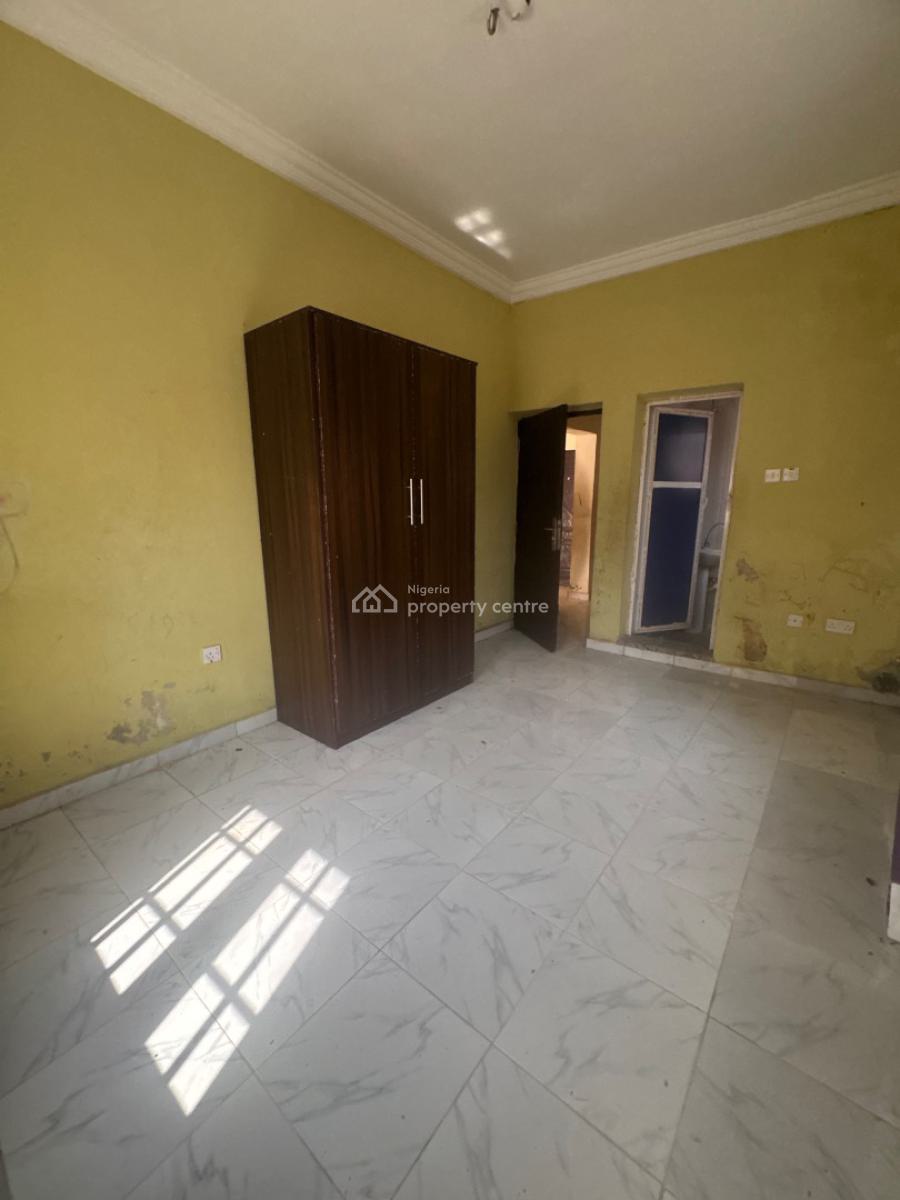 7 Unit of 2 Bedroom Flat with a Mini Flat, Fawole, Igbogbo, Ikorodu, Lagos, Block of Flats for Sale