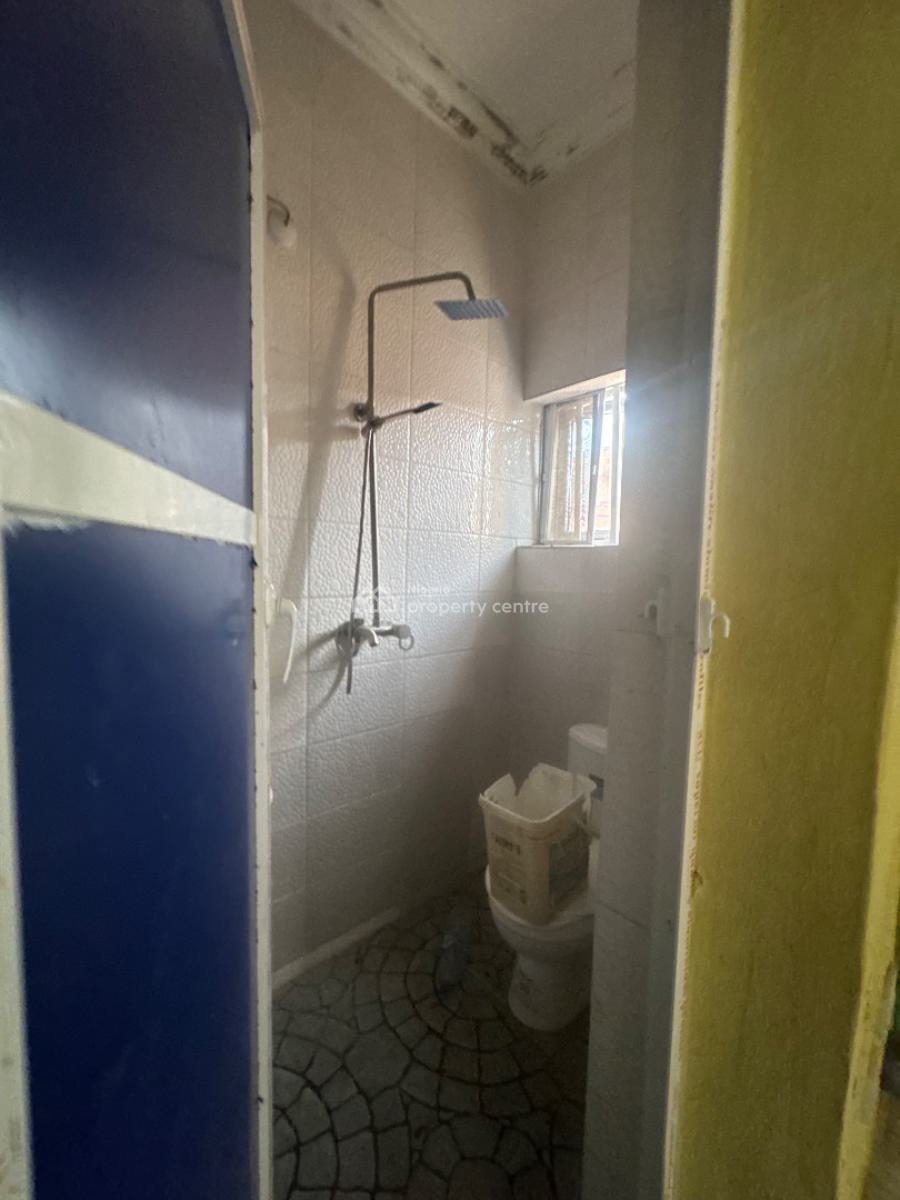 7 Unit of 2 Bedroom Flat with a Mini Flat, Fawole, Igbogbo, Ikorodu, Lagos, Block of Flats for Sale