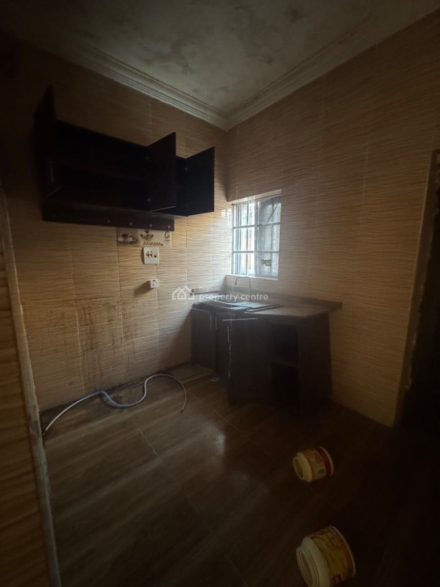 7 Unit of 2 Bedroom Flat with a Mini Flat, Fawole, Igbogbo, Ikorodu, Lagos, Block of Flats for Sale