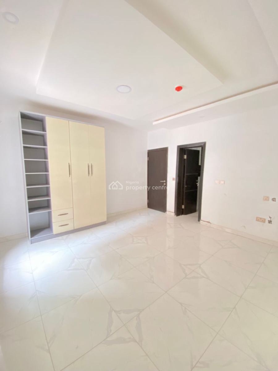 Brand New 2 Bedroom Apartment with Swimming Pool and Gym, Lekki Phase 1, Lekki, Lagos, Flat / Apartment for Sale