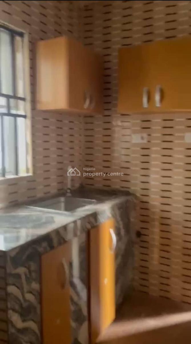 Lovely 2bedroom Flat, Off Agboyi Road, Alapere, Ketu, Lagos, Flat / Apartment for Rent
