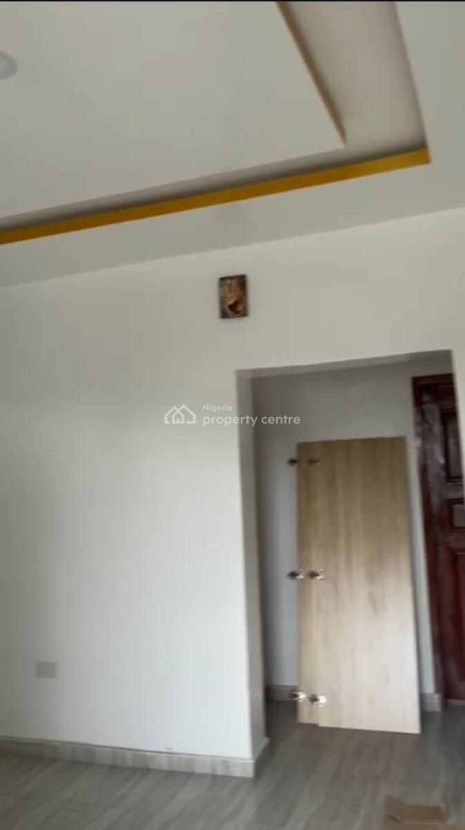 Lovely 2bedroom Flat, Off Agboyi Road, Alapere, Ketu, Lagos, Flat / Apartment for Rent