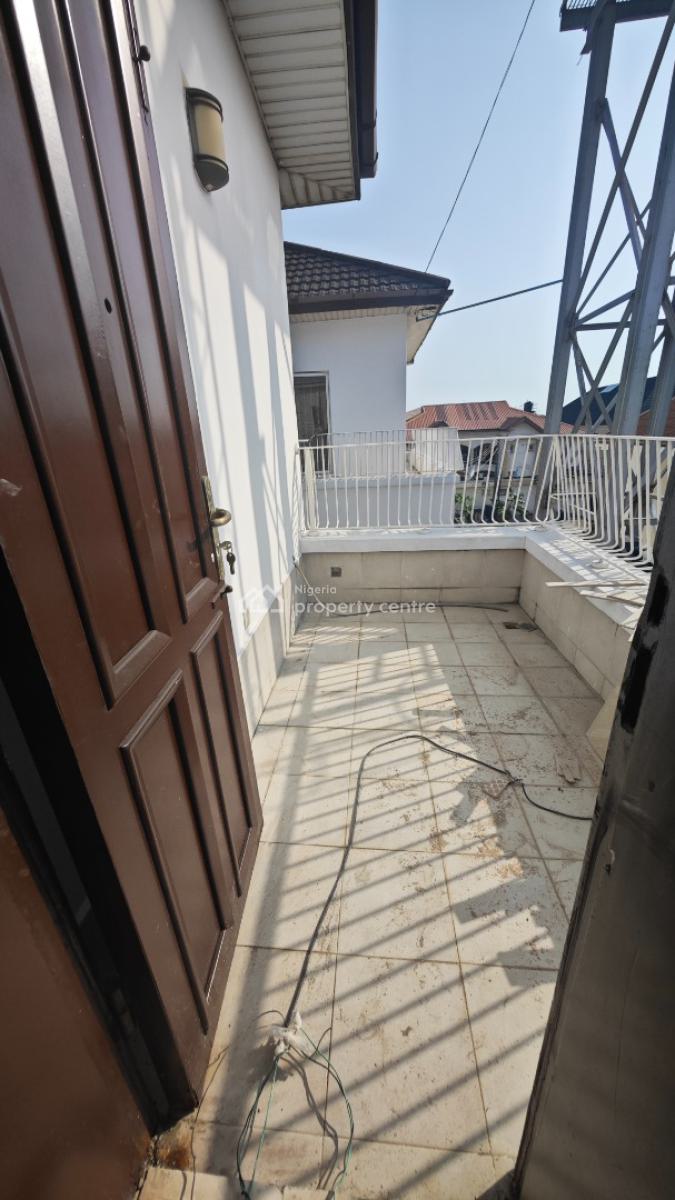 Serviced 3 Bedrooms Flat with 24/7 Power, Lekki Phase 1, Lekki, Lagos, Flat / Apartment for Rent