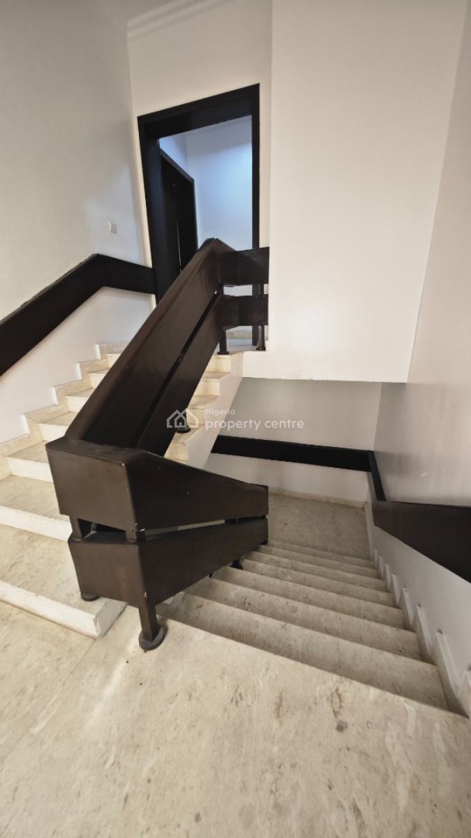 Serviced 3 Bedrooms Flat with 24/7 Power, Lekki Phase 1, Lekki, Lagos, Flat / Apartment for Rent