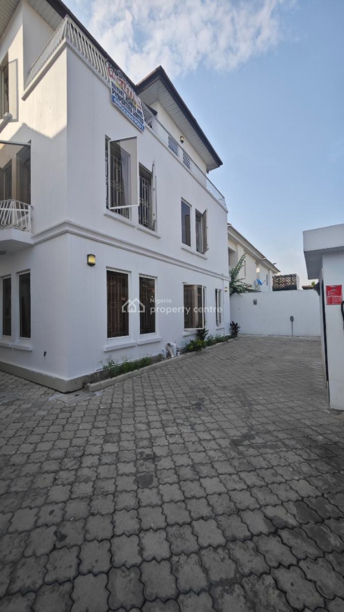 Luxury 2 Bedrooms Flat with 24/7 Power, Lekki Phase 1, Lekki, Lagos, Flat / Apartment for Rent