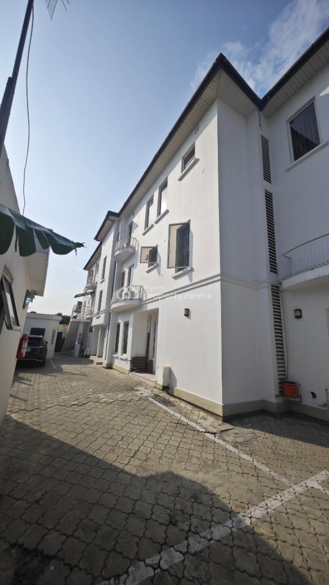 Luxury 2 Bedrooms Flat with 24/7 Power, Lekki Phase 1, Lekki, Lagos, Flat / Apartment for Rent