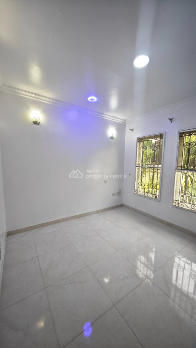 Luxury 2 Bedrooms Flat with 24/7 Power, Lekki Phase 1, Lekki, Lagos, Flat / Apartment for Rent